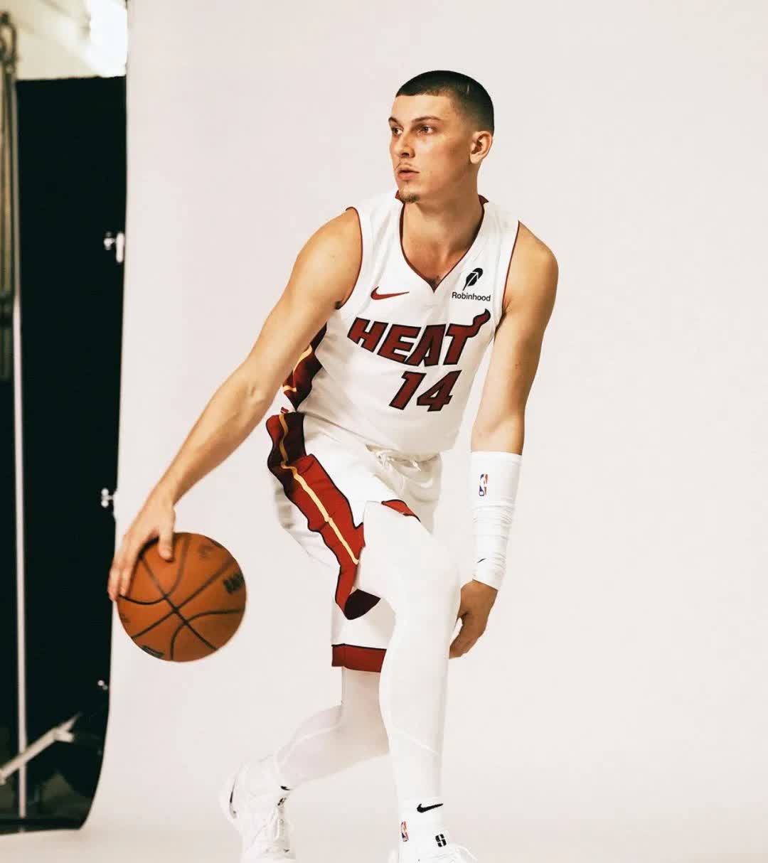 开云-热火队惨败后更衣室爆发冲突，主帅回应，历史项目世界.-开云